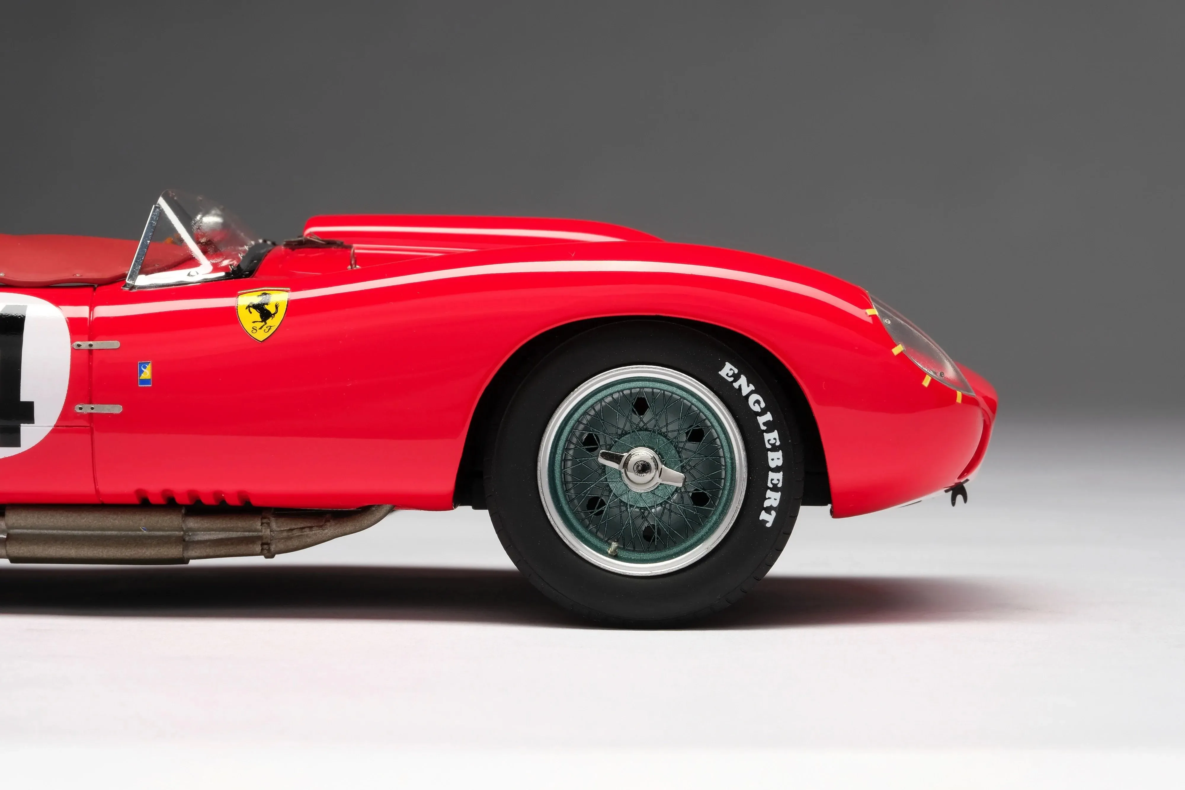 Amalgam Collection Ferrari 250 Testa Rossa 1958 Le Mans Winner 1:18 Scale Model Car