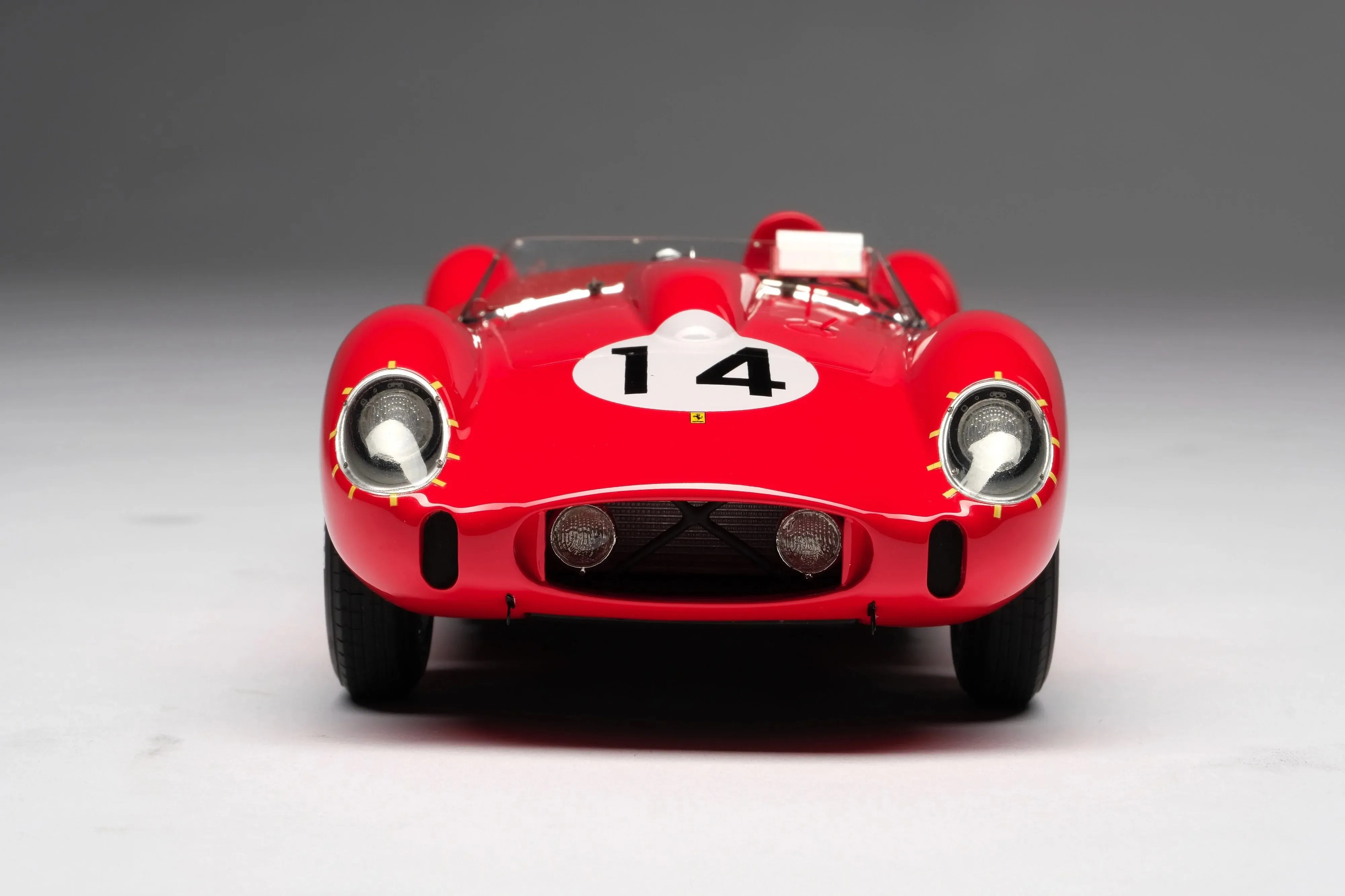 Amalgam Collection Ferrari 250 Testa Rossa 1958 Le Mans Winner 1:18 Scale Model Car