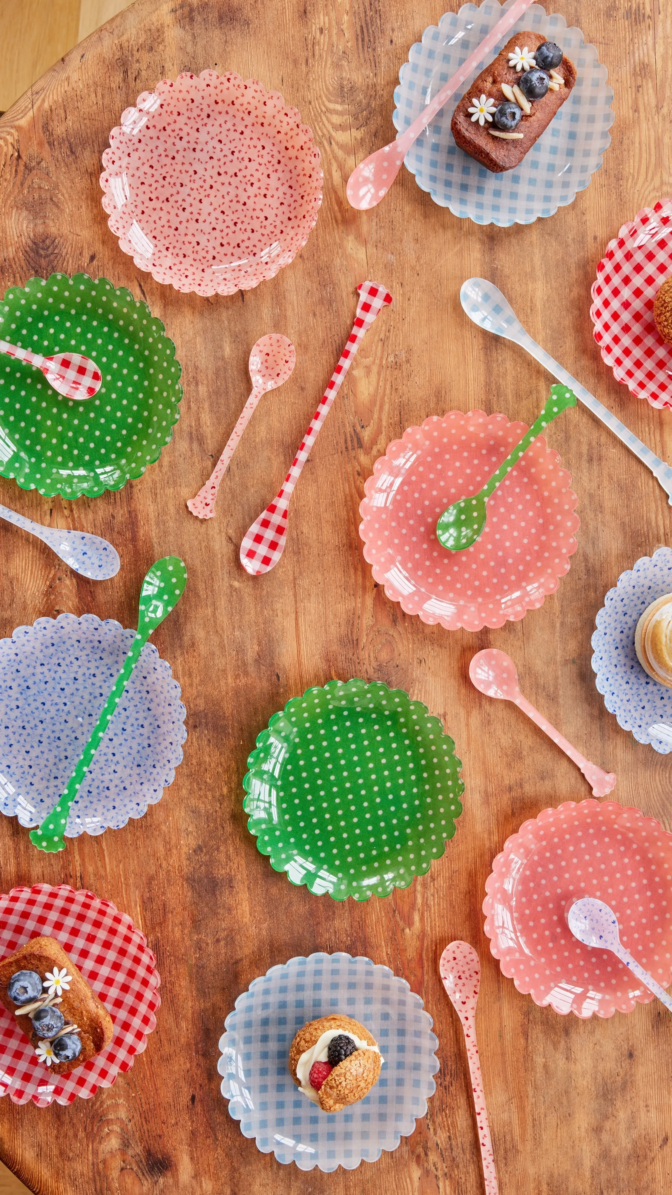 Coral Dots Fabric Acrylic Cake Plate