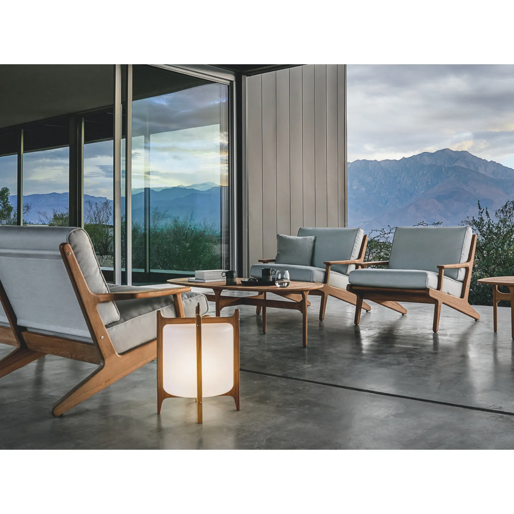 Gloster Bay Loveseat